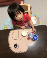 @donebydeer_japan 様(Done by Deer)の可愛いピンクぞうさんのお食事マット、使ってみました🐘🦣💓お食事時、どうしてもテーブル汚れまくるんだけど…このお食事マット…のInstagram画像