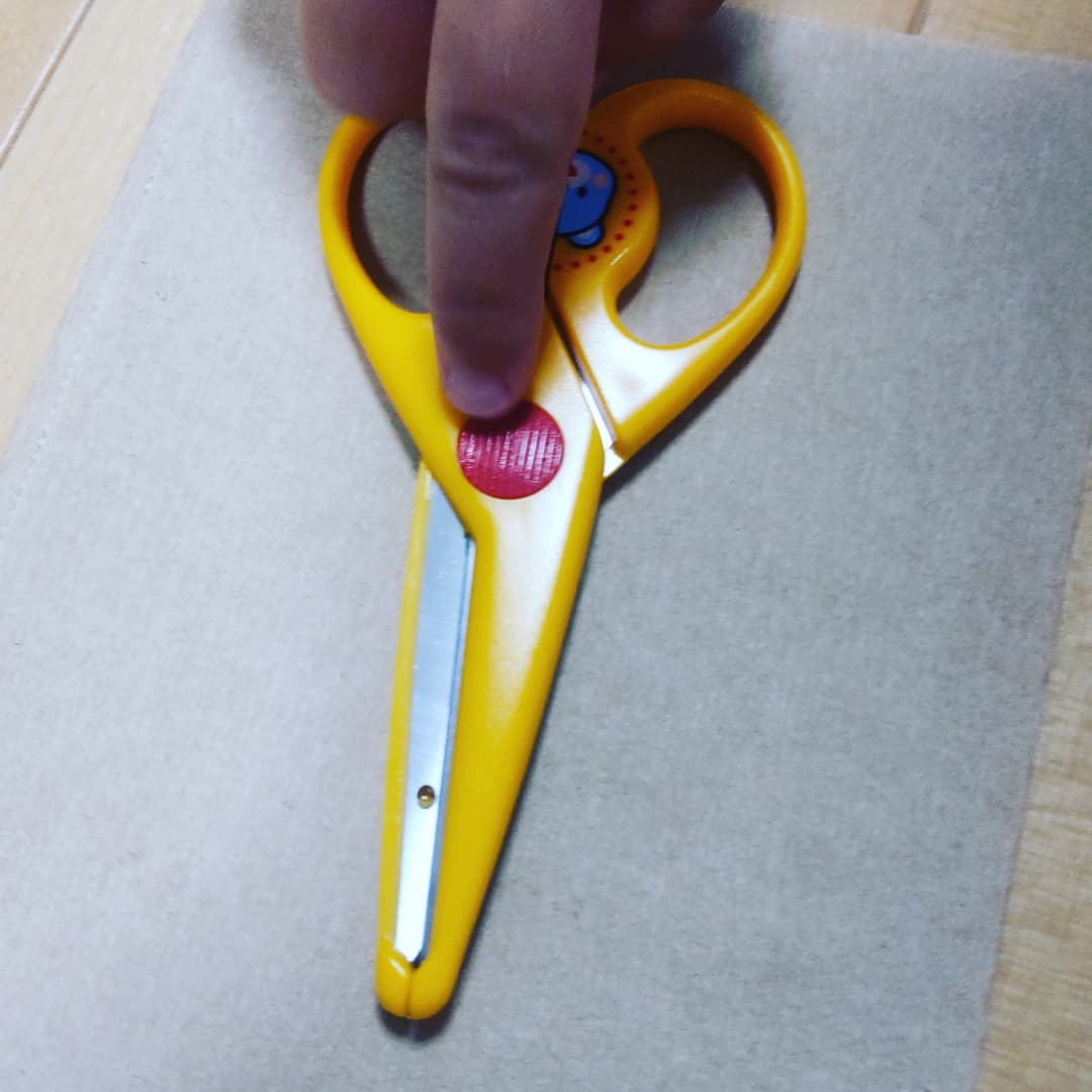 口コミ投稿：とっても可愛くて切りやすく、子供のお気に入りです🥰🎶#かみきりくん #はさみ #はさみ…
