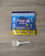 アスミールSPORTS 運動中に水に溶かして飲むだけで、 スポーツを効率的にサポートできる飲料です😆 お子さんのスポーツや部活にピッタリです🌼早速子どもが自分で作りました🍀…のInstagram画像