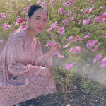 ストレスフリーで着られるくつろぎチュニック✨#エウルキューブ さんのチュニックワンピースを着て、お花畑に行ってきました🎶さらりとした生地にペイズリー柄のプリントがオシャレなチュニッ…のInstagram画像