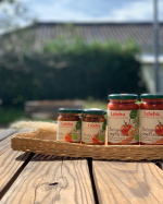 こんばんは♪先日作ったのはグリル野菜とパスタソースをからめた1品🍅ナスとズッキーニを焼いてとろ火で温めたパスタソースをからめてナッツを振りかけるだけ😆✨このパスタソース…のInstagram画像