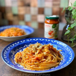 *nakatoの「ラセルバ オーガニックパスタソース ボロネーゼ風」と冷凍のシーフードミックスを使って魚介のトマトソースパスタ🍝やっぱnakatoのパスタソースは美味しいねぇ～😋ちゃちゃっ…のInstagram画像