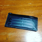 腸内環境を整えるのに良さそう〜と思ったのでC COFFEEを飲んでみた。ていうか黒い。めっちゃ炭入ってる感がわかる。普段飲んでるインスタントコーヒー感覚で飲んでみたけど、味は全然普段のインスタント…のInstagram画像