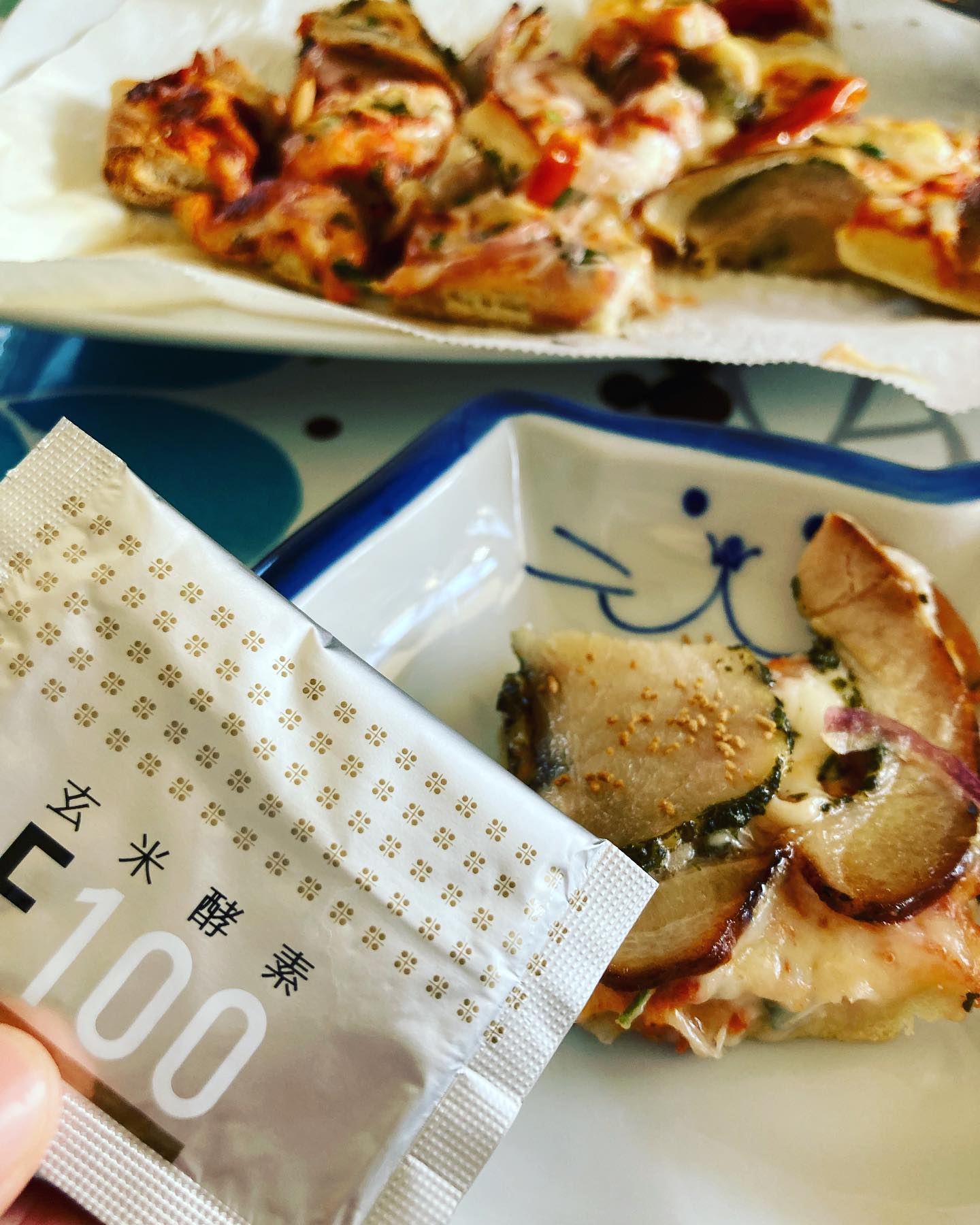 口コミ投稿：ピザにパラパラ〜！味も特にないから、食べやすかった\(´ω` )/♬#玄米酵素 #ハイゲン…