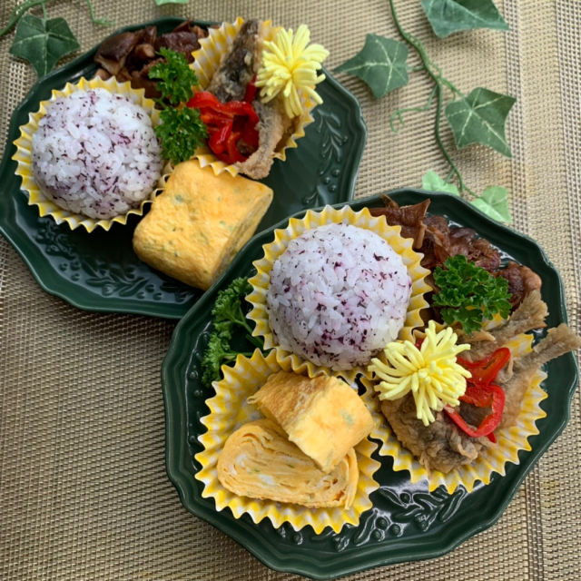 口コミ：【キッチン雑貨】お弁当カップ活用の華やか弁当！の画像（2枚目）