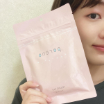 『poreno(ポアノ) ピーリングパッド』.15枚入.たっぷりの美容成分がしみこんだパッド🌟.✅リンゴ酸で古い角質をケア✅ローヤルゼリー保湿成分配合✅たっぷり美容成分…のInstagram画像