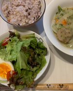 玄米雑穀のモニターをさせていただきました💓白米に混ぜて炊くだけで簡単にできあがります😊食べやすくて抵抗なく食べきりました💓個包装になっていて、使いやすくて便利でした💓😍明日も玄…のInstagram画像