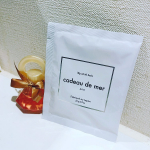 cadeau de mer のcdmバスパウダー をお試ししました🌹寒くなってくると素敵な入浴剤で温まりたくなりますよね仕事から帰って家事を終わらせて最後に素敵な入浴剤でお風呂に入るのがとても…のInstagram画像