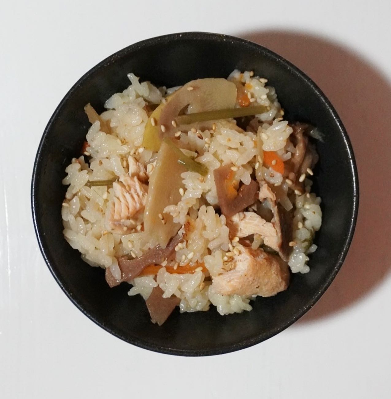 口コミ投稿：・・・〜山菜と秋鮭の炊き込みご飯〜 ・・・・・・・釜飯の素を使って炊き込みご飯を…