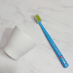 スイスのプレミアム歯ブラシで初めての磨き心地⁡スイス発プレミアム歯ブラシクラプロックスCS5460⁡990円（税込）⁡日本ではあまり知られていませんが、この歯ブラシ、全世界75ヵ国で販売…のInstagram画像