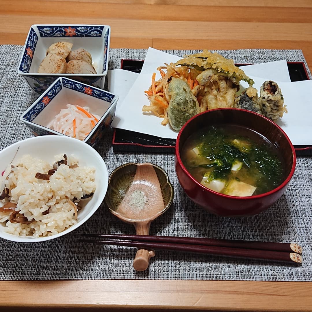 口コミ投稿：.#THE和食#野菜の天ぷら#里芋の炊いたん#なます#豆腐とあおさのお味噌汁#きのこ釜め…