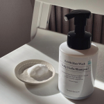 @tamashii_official 【Scalp Herbs Shampoo! 】魂のハッピースカルプハーブ泡シャンプー🧴🌿もう名前のインパクトがすごいね😳✨これ泡で出て…のInstagram画像