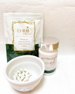 ゆるく妊活中な我が家。色々ある葉酸サプリの中からミト葉酸を飲み始めました！産婦人科医・助産師がお勧めしたい！妊活サプリNo.1だそうです。その秘密はミトコンドリア内で生成される成分と葉酸をW配…のInstagram画像