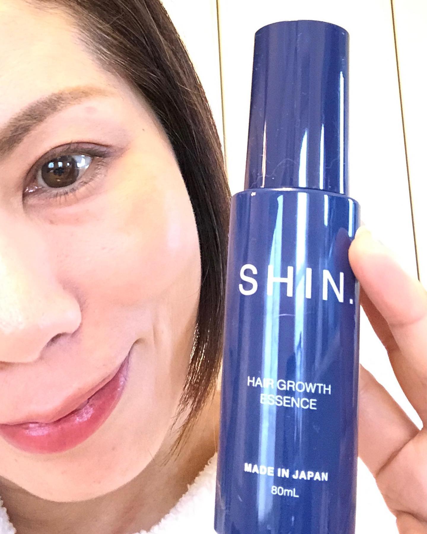 口コミ投稿：SHIN.薬用育毛剤 [医薬部外品]を朝夜の1日2回✌️使っています🎵女性も髪の悩みって多い…