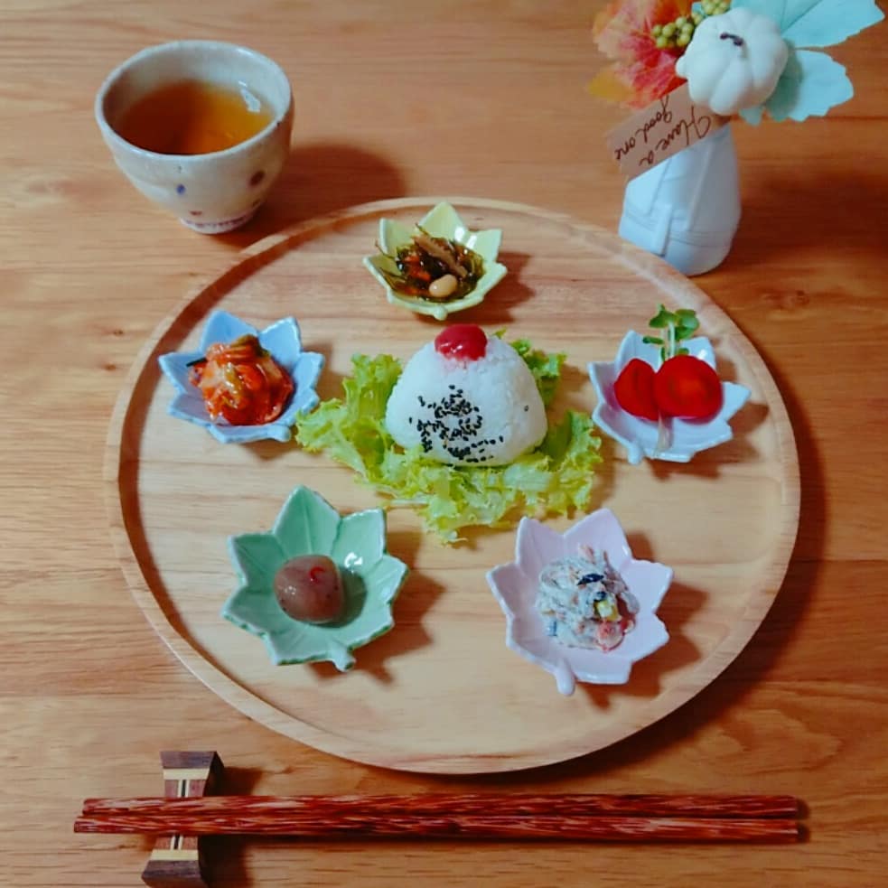 口コミ投稿：🍙おうちランチ🍙*メインはおにぎり🍙福井県産の梅を使った『しそねり梅』を中と上にの…