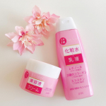 ピンクのピュア ナチュラルが新登場💗▪︎エッセンスローション リフト　Nこれ1本で、化粧水+乳液の役割り🆗▪︎クリーム　モイストリフト　Nこれ1つで、美容液+クリームの役割り🆗…のInstagram画像