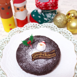 今年のクリスマスはガトーショコラを焼きました🎵と言っても、共立食品 @kyoritsu_kitchen さんからモニターさせていただいたキットを使ったのでめちゃくちゃ簡単にできちゃいました😍…のInstagram画像