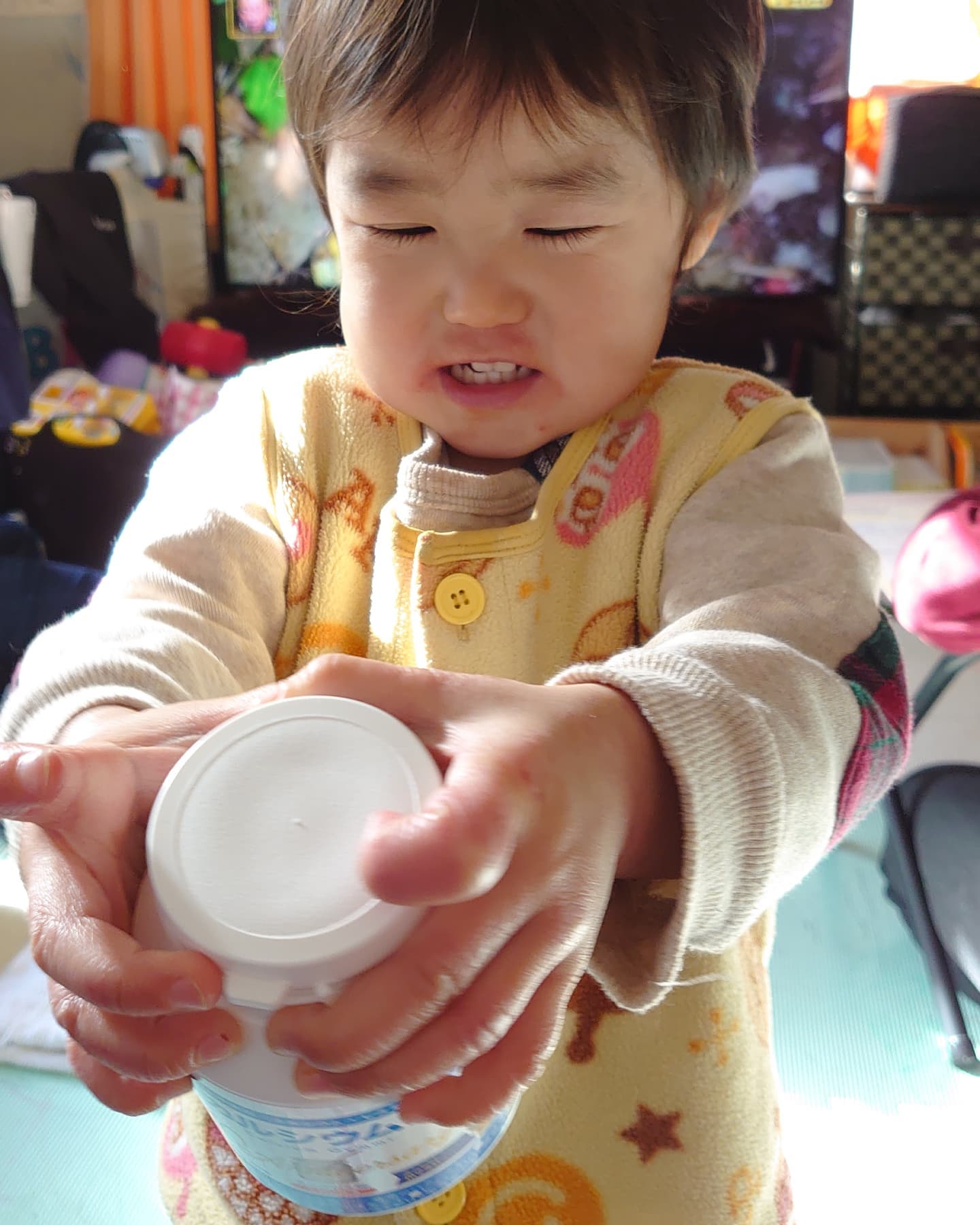 口コミ投稿：スクスクのっぽくんのカルシウムグミを毎日続けています。子どもと一緒に毎日続けて…