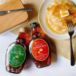 🥞🇨🇦⁡本場カナダ・ケベック州より直輸入！ロイヤルユキ❤️メープルシロップ ダーククラス（芳醇な味わい）💚メープルシロップ ベリーダーククラス（濃厚な味わい）⁡100%天然…のInstagram画像