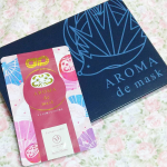 富士産業株式会社さんの『アロマdeマスク ダルマ』受験生向け限定デザインのダルマ、ほんのりローズマリーの香りが頭をシャキッとさせてくれます💡実際にマスクに着けた様子もアップします😊…のInstagram画像
