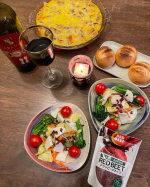 ・・スーパーフードの1つでもあるビーツ。ビタミン、ミネラル、アミノ酸、そしてポリフェノールもたっぷり🌟そのビーツを手軽に食べられるように、ドライチップにしてあるという優れものを…のInstagram画像