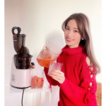 🧡⁡⁡毎日のキレイ習慣✨自家製コールドプレスジュース生活を続けて1ヶ月経ちました🍹❤️⁡美味しくて、ヘルシーで満足感もあって本当にやみつき❣️ジュースを買わなくなりまし…のInstagram画像