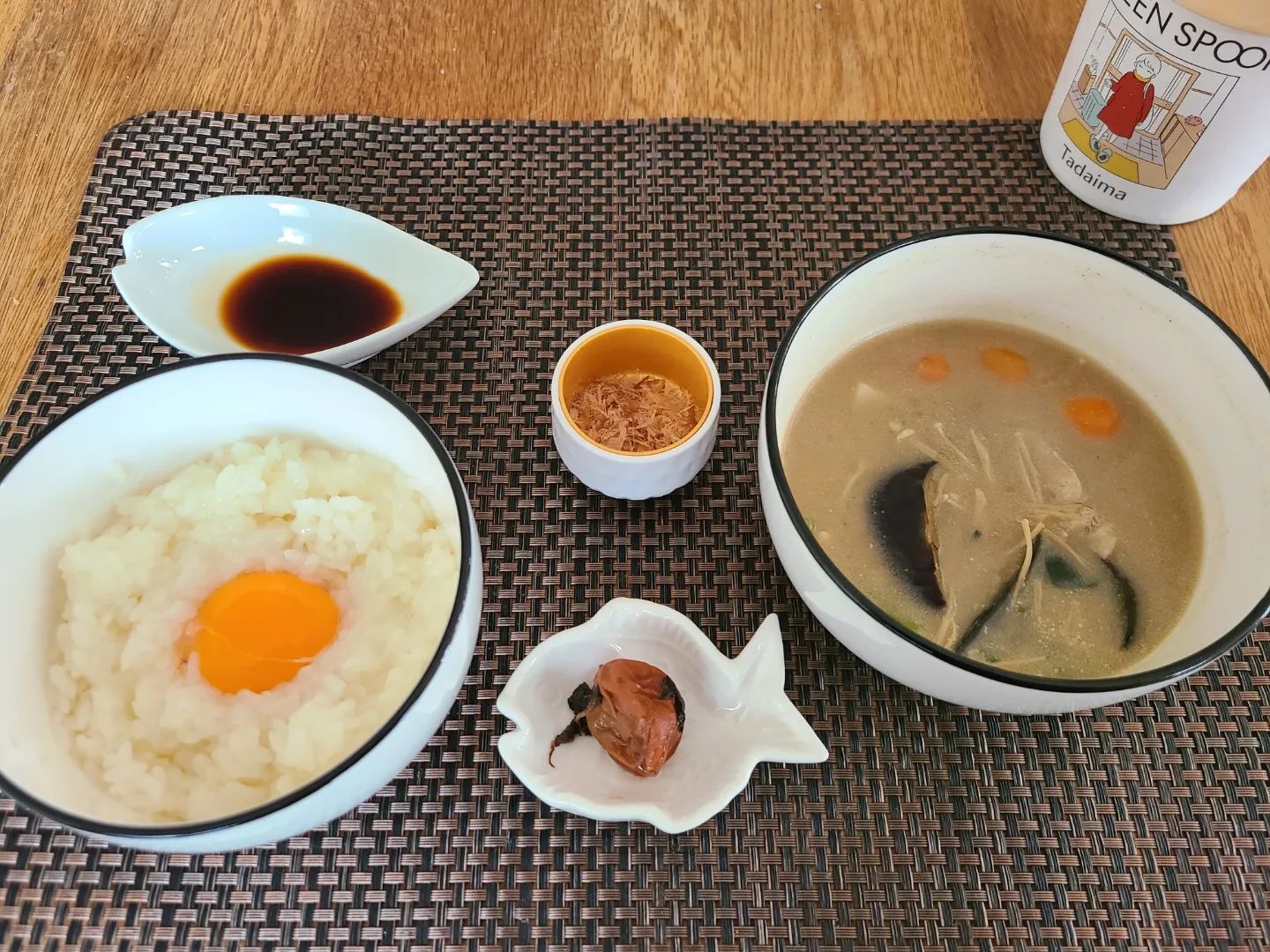 口コミ投稿：何もしたくない日の#朝ごはん#卵かけご飯#お味噌汁 は7種野菜の西京味噌汁(さといも…