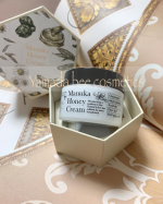 manuka honey creamYamada bee Cosmetics 山田養蜂場 様の manuka honey creamをお試しさせていただきました♪ベージュの可愛…のInstagram画像