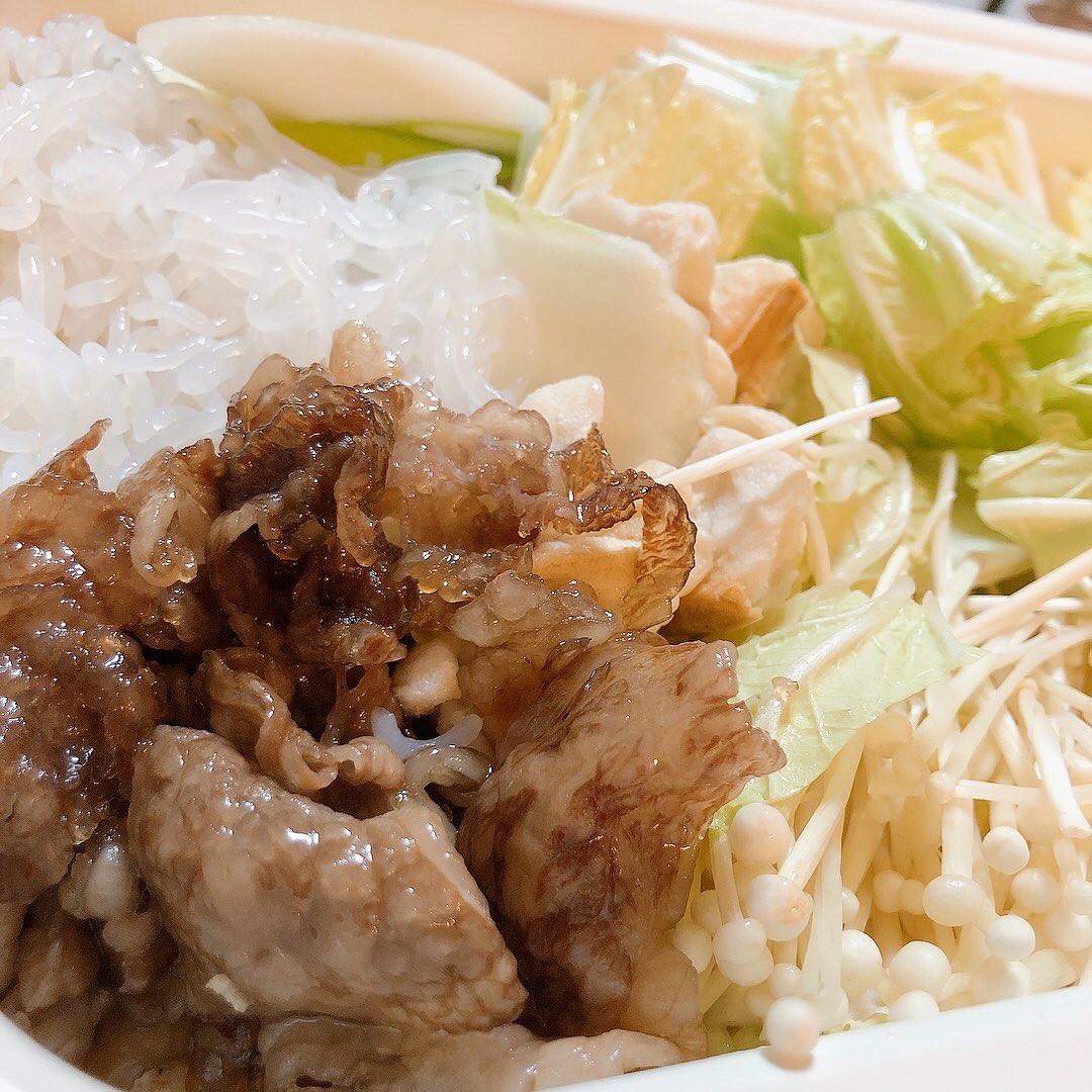 口コミ投稿：*°テーブルマークの冷凍うどんをお試しさせていただきました🙋‍♀️美味しいお肉ですき…