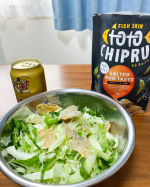 家族で新年会をしました！おつまみもヘルシーなものを食べたいと思い、それがトトチップる　ソルテッドエッグ味です。こちら、ベトナムで廃棄ロスとなっている魚の皮がメインの原材料なんです。フィッシュ…のInstagram画像