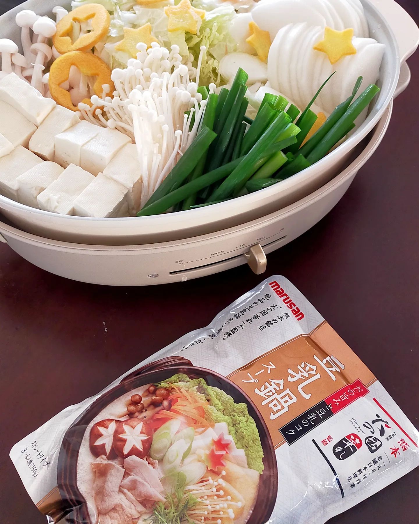 口コミ投稿：marusan様の【火の国　華れ　豆乳鍋】です🍲・・寒い毎日、夜ご飯に家族みんなで豆乳…