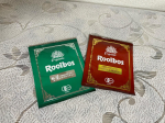 ルイボスティーの飲み比べさせていただきました！！！♡赤色→紅茶のように発酵させた　　　「プレミアムルイボスティー」緑色→緑茶のようにあえて発酵をとめ　　　　　　たルイボステ…のInstagram画像