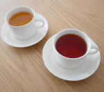 【タイガールイボスティー飲み比べセット】モニプラファンブログの企画でルイボスティーをいただきましたありがとうございます😊左が生葉、右手がプレミアムですコーヒーのドリップパックみ…のInstagram画像