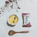 コストコで大人気の茶碗蒸しの新作！海鮮茶碗蒸しを食べてみました💛作り方は袋の中のフリーズドライをお湯で戻してから卵1個と混ぜてレンジでチンするだけ！2人分の茶碗蒸しが簡単に作れちゃいます✨…のInstagram画像