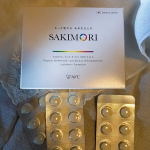 【SAKIMORI】抗酸化作用の栄養素機能があるビタミンC、ビタミンD、その他の健康サポートビタミン・亜鉛、5-ALA、NMNなど話題の成分が配合されているサプリメントです✨✨先を守る…のInstagram画像