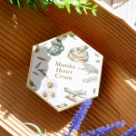 山田養蜂場のスキンケアコスメ🐝マヌカハニー クリーム使ってみました🌼＜マヌカハニークリーム(保湿クリーム)の配合成分＞水、BG、ｸﾞﾘｾﾘﾝ、ﾄﾘｴﾁﾙﾋｷｻﾉｲﾝ、ｼﾞｸﾞﾘｾﾘﾝ、…のInstagram画像