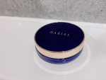 ‎‪𓍯...＼ 新発売 ✴︎ HARIASクッションコンパクト ／ケースは、青色で存在感あるラメが可愛い◎.シワを改善し、シミを防いでくれるハリアスのク…のInstagram画像