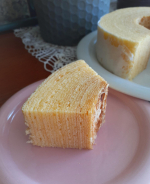何とも美味しそうな写真から。  もう既に食べちゃいましたが、また食べたいと思える八天堂の「バームクーヘン」です。  あの八天堂ですから、冷凍で届きましたよ。八天…のInstagram画像