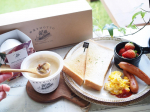 朝食やランチに追加するだけで栄養と満足感がプラスかれる#野菜をMOTTO カップスープ。新商品の高知産「生姜」とごろっとさつま芋のもち麦入り蒸し鶏白湯スープは、生姜入りなので寒い朝もほっこり温…のInstagram画像
