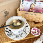 【高知産「生姜」とごろっとさつま芋のもち麦入り蒸し鶏白湯スープ】をお試ししました✨高知県産の生姜と国産のさつまいもがごろごろ🍠ヘルシーな蒸し鶏に加えてもち麦も入ったヘルシーで大満足なスー…のInstagram画像