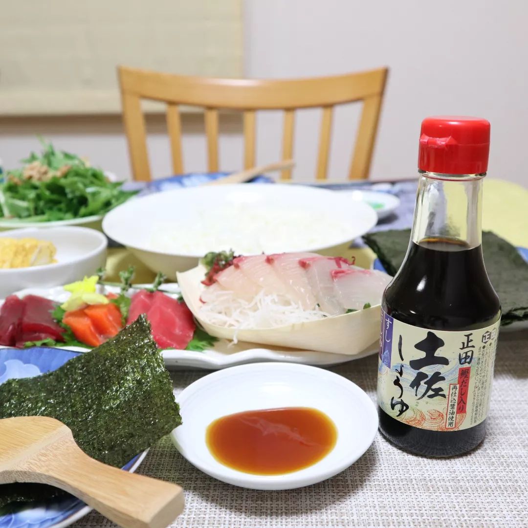 口コミ投稿：今日は手巻き寿司♬正田醤油の【土佐しょうゆ】でいただきますお刺身を美味しく食べる…