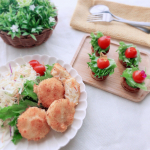 . マルハニチロ様の冷凍食品『牛カルビマヨネーズ』『えびとチーズのグラタン』をお試しさせていただきました😊✨..いつもチンしてお弁当に入れるだけなんですが今回は料理…のInstagram画像