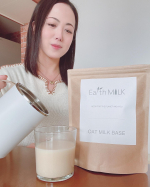 最近の私の食前はコレ！！🍀🎶原料はオーツ麦と酵素だけの#手作り〜Earth MILK（オーツミルク）〜 オーツミルクは、オーツ麦（オートミール）という穀物から作られた植物性ミルク。素材…のInstagram画像