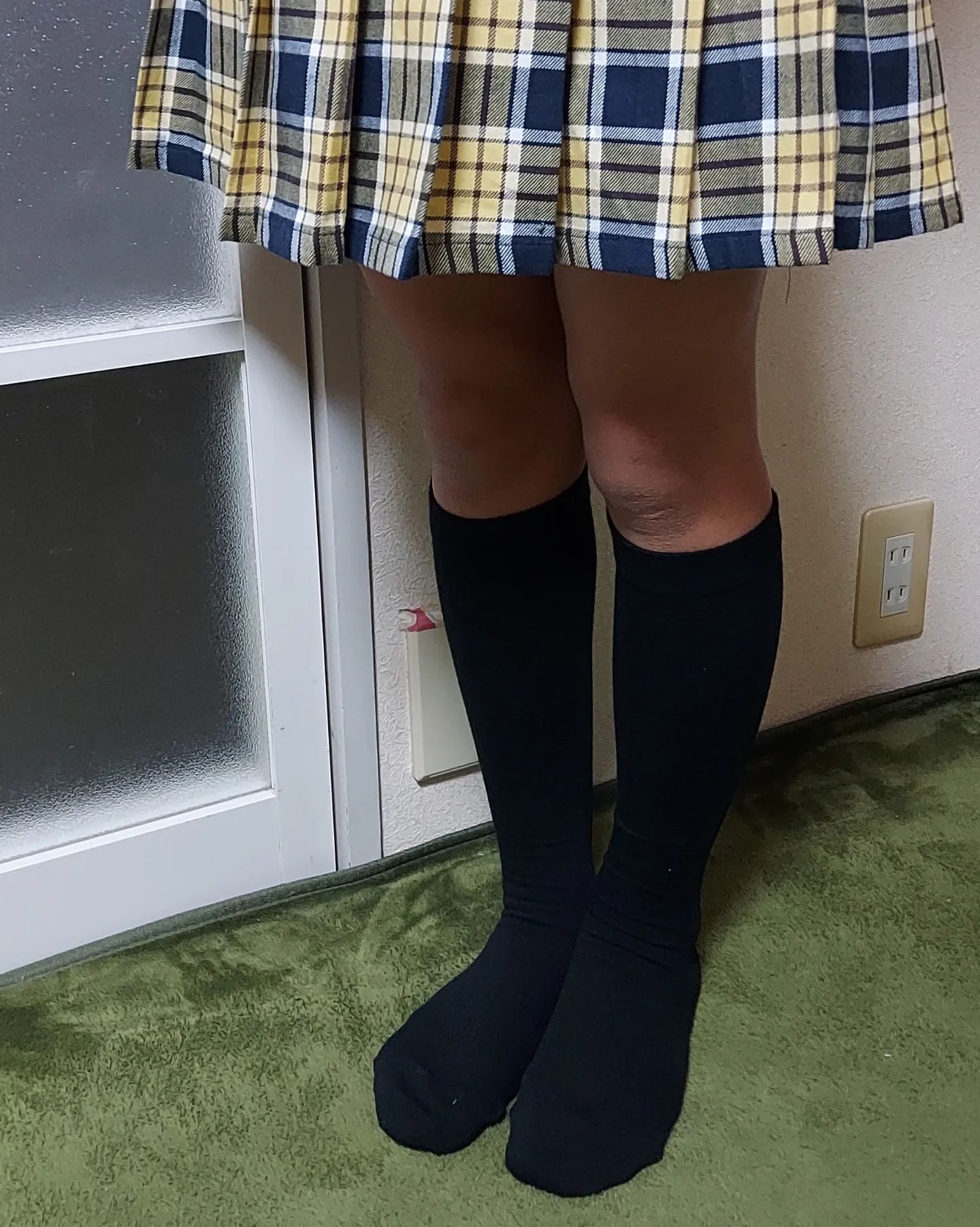 口コミ投稿：·⁡〜⁡着圧細見えハイソックス〜⁡⁡#スリムウォーク ⁡·⁡浮腫みやすいので、着圧系のス…