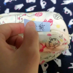 春ですね❤️入学の季節です★お名前付けでお困りの方にオススメ！布ペタラベル🏷️株式会社KAWAGUCHI様の商品です‼️いちいちアイロンで貼りつけるのめんどくさいんですよ😢でも、これは、ア…のInstagram画像
