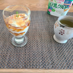 最近の#おやつ#豆乳ヨーグルトで、#和スイーツヨーグルトを水切り、きな粉と黒蜜をかけること二回繰り返して完成✨#簡単スイーツヘルシーで美味しい😋……………のInstagram画像
