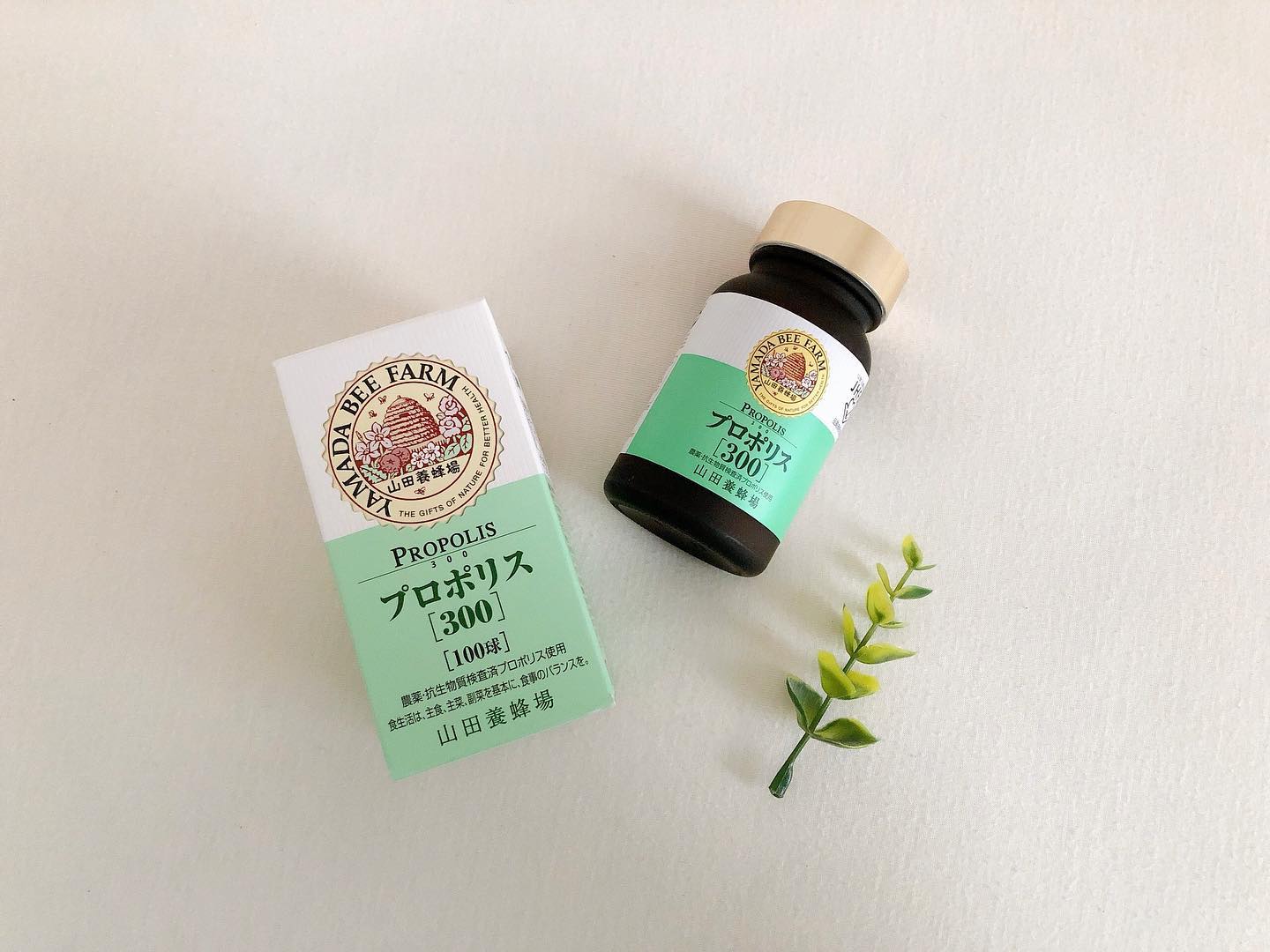 口コミ投稿：.🌼 プロポリス300 🌼 100粒 / ¥ 7610tax.プロポリスは、ミツバチが自分たちの巣や身体…