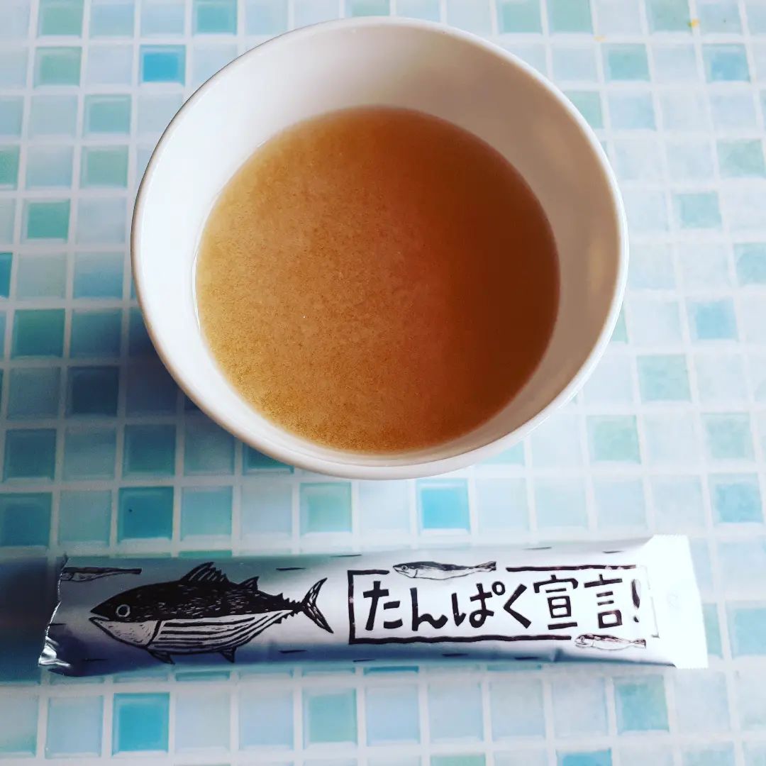 口コミ投稿：たんぱく質がとれる和風だし。お湯と混ぜて飲むと満腹感あり。和食に使うといつもよ…