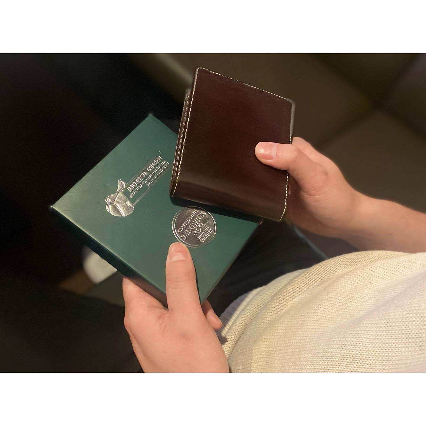 口コミ投稿：🤎・@glenfield_official さんの英国伝統のﾌﾞﾗｲﾄﾞﾙﾚｻﾞｰを使用している二つ折り財布は…