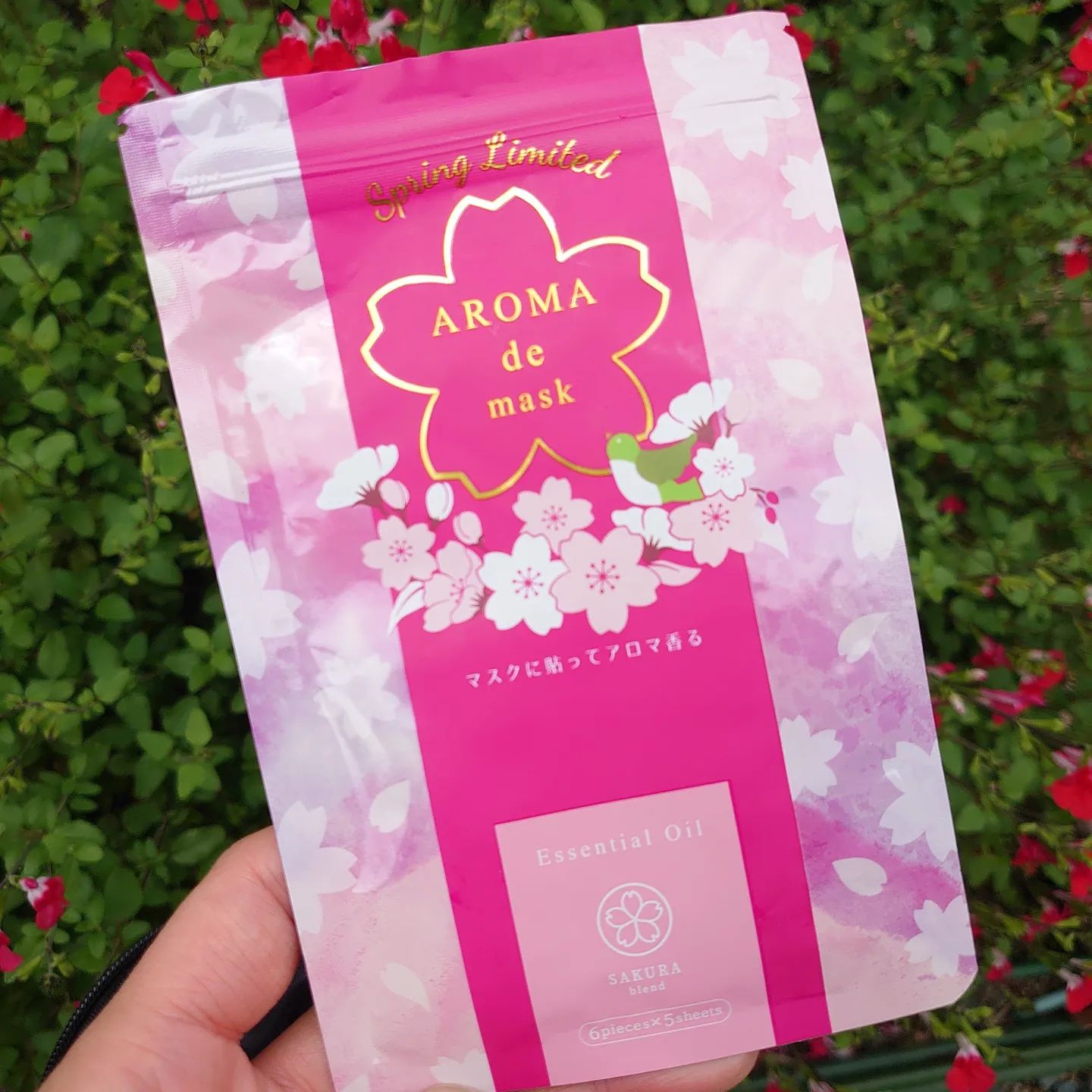 口コミ投稿：桜の季節は終わってもマスクで春の香りを楽しめる💓アロマdeマスクの限定デザインです…